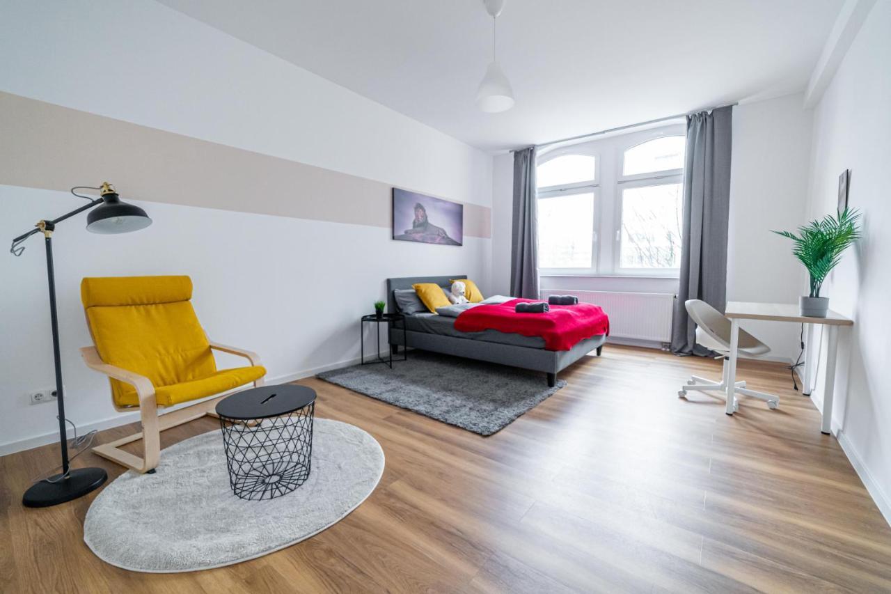 Fullhouse - Magdeburg - L10 Apartments Buitenkant foto