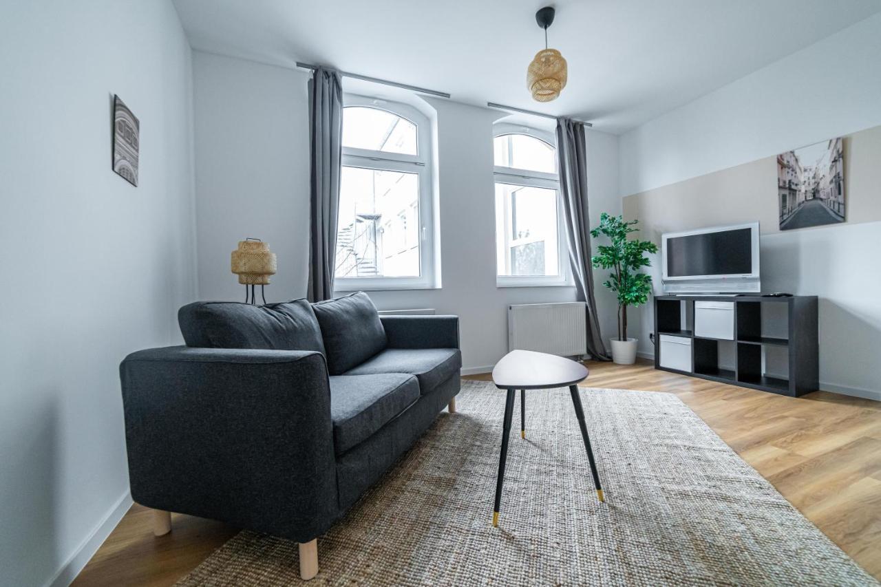 Fullhouse - Magdeburg - L10 Apartments Buitenkant foto