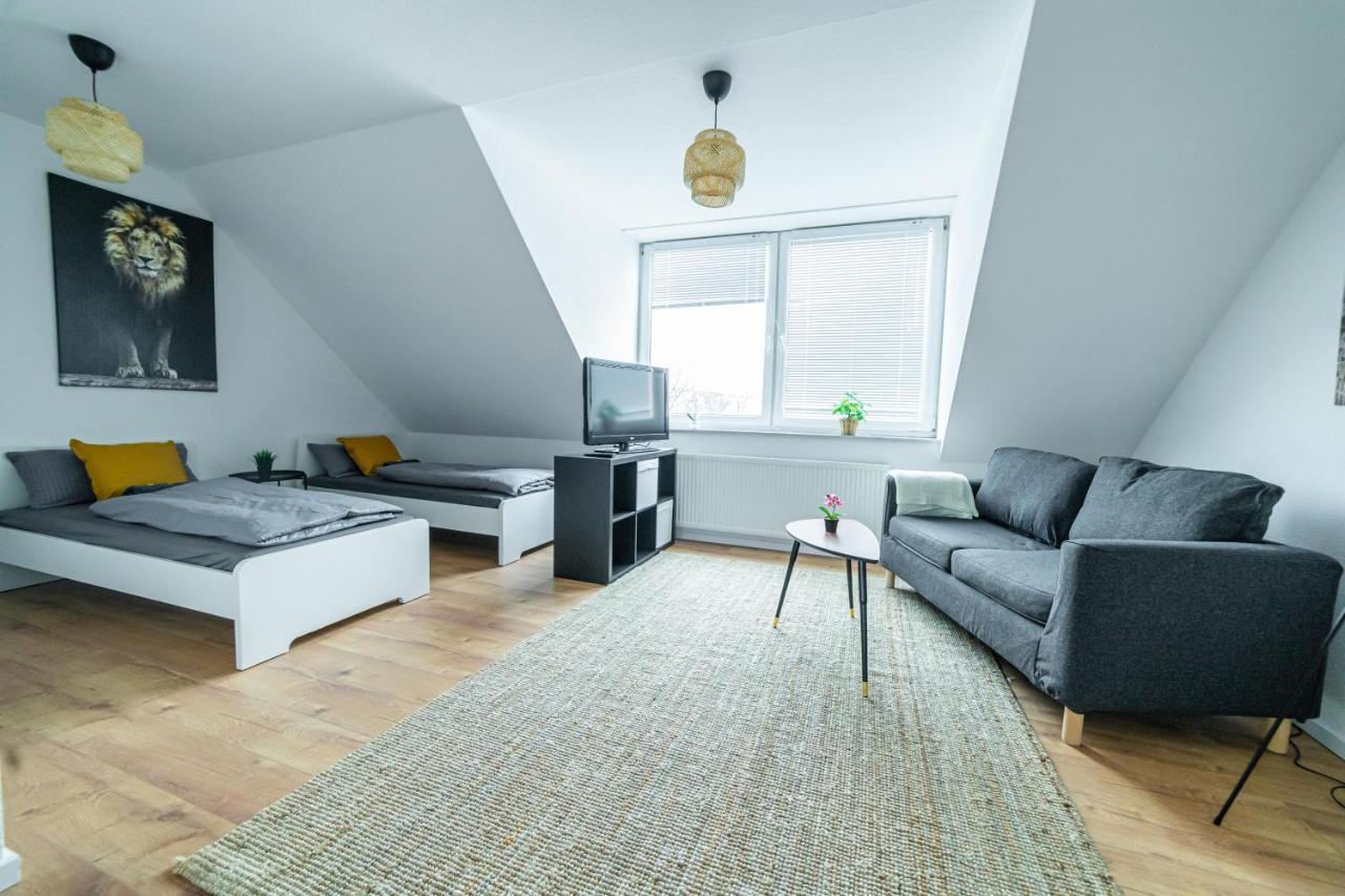 Fullhouse - Magdeburg - L10 Apartments Buitenkant foto