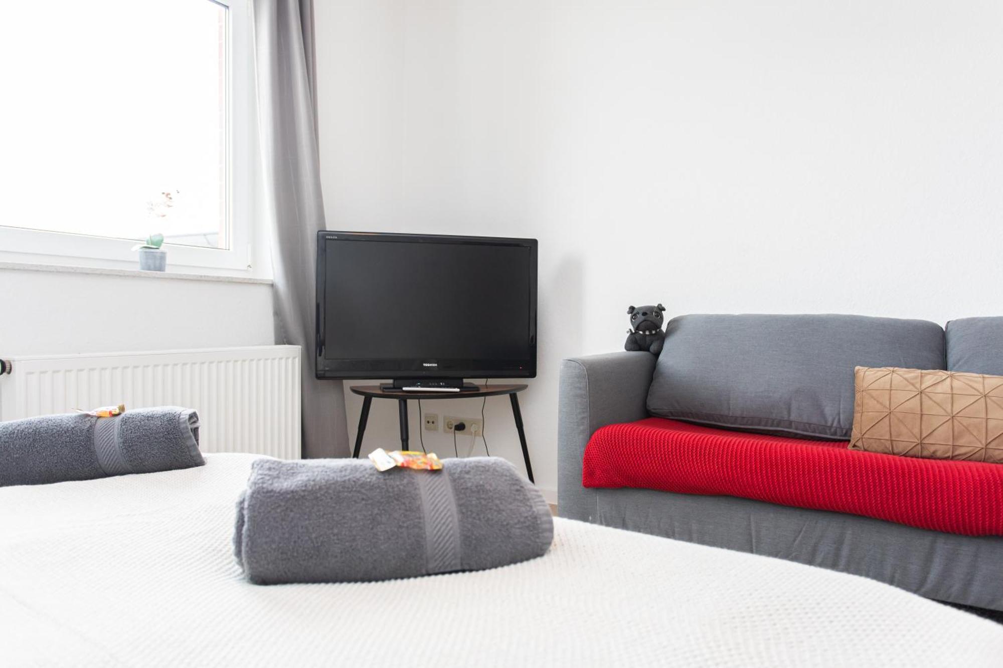 Fullhouse - Magdeburg - L10 Apartments Buitenkant foto